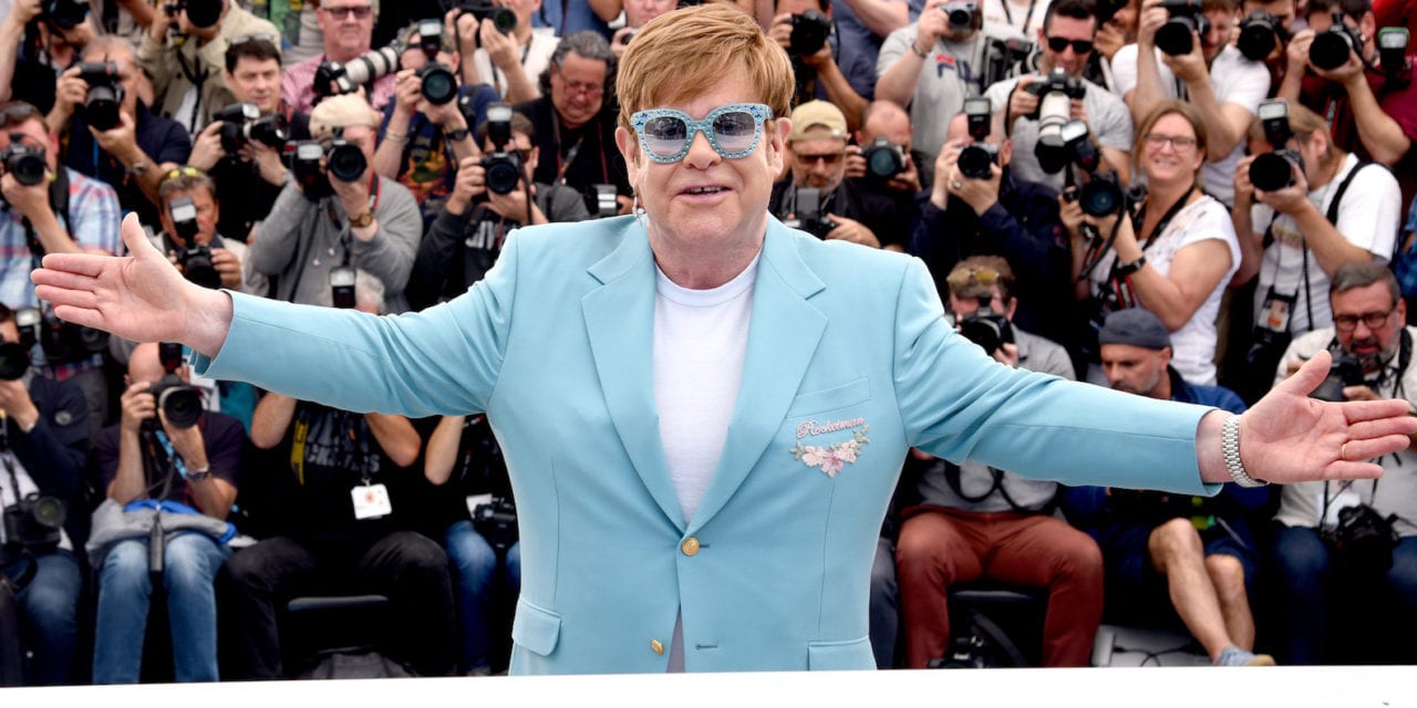 Celebs & Óculos: Elton John